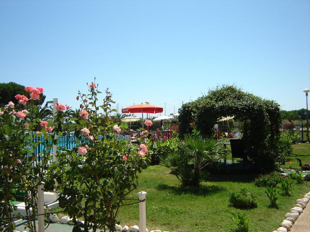 Elena Club Resort Silvi Marina Kültér fotó